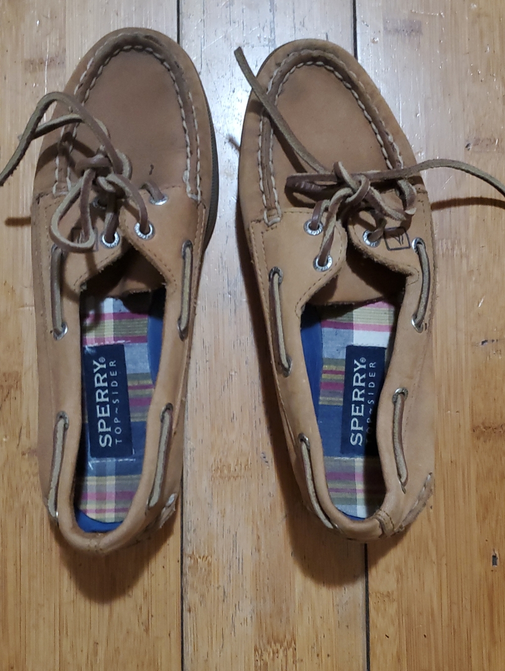 Sperry Women's 6 Leather Boat Shoes in Tan with Plaid Insole